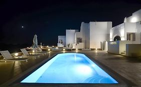 Plaka Collection